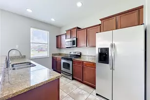11056 Savannah Landing Cir, Orlando, FL 32832 - Photo 14