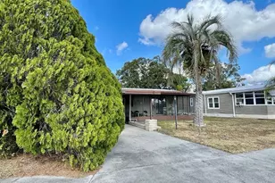 36335 Bonney Dr, Zephyrhills, FL 33541 - Photo 28