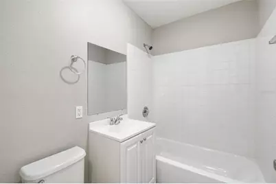 6014 S 6th Street, Tampa, FL 33611 - Photo 32