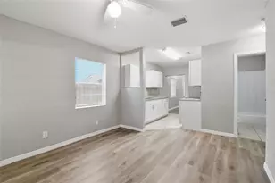 6014 S 6th St, Tampa, FL 33611 - Photo 14