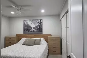 2850 N Powers Dr, Orlando, FL 32818 - Photo 20