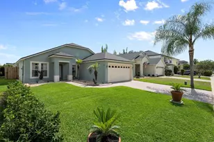 423 Sycamore Springs St, Debary, FL 32713 - Photo 2