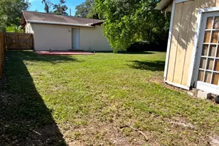 3910 E Ellicott St, Tampa, FL 33610 - Photo 18