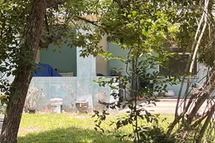 1078 N Gertrude Ct, Daytona Beach, FL 32117 - Photo 2