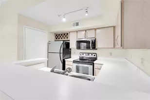 7280 Westpointe Blvd, Orlando, FL 32835 - Photo 12