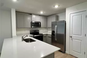 764 Preston Cv Dr, Saint Cloud, FL 34771 - Photo 2