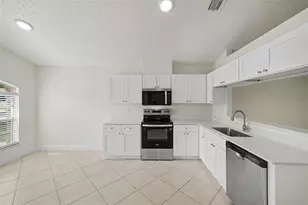 4533 Bridgeton Ln, Orlando, FL 32817 - Photo 4