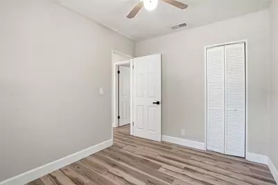 8403 N 46th Street, Tampa, FL 33617 - Photo 28