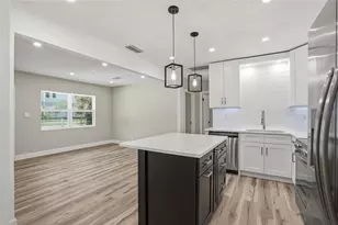 8403 N 46th St, Tampa, FL 33617 - Photo 20