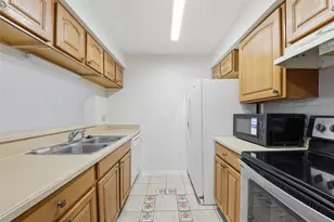 4800 S Semoran Blvd, Orlando, FL 32822 - Photo 8