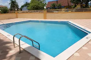 6831 W 14th Ct, Hialeah, FL 33014 - Photo 16