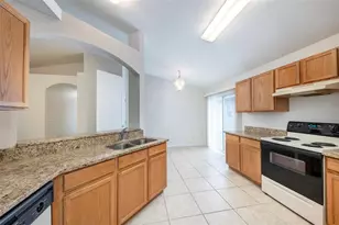 10109 Vista Cove Ln, Orlando, FL 32825 - Photo 4