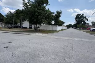 1010 Van Lieu St, Kissimmee, FL 34744 - Photo 4