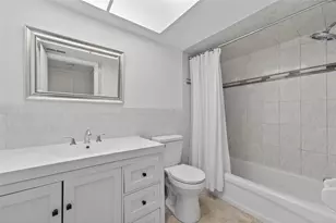 1221 Drew St, Clearwater, FL 33755 - Photo 18