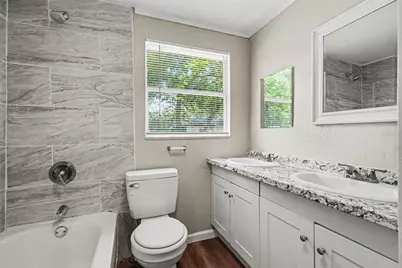 828 E 145th Avenue, Tampa, FL 33613 - Photo 14