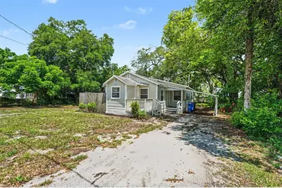 828 E 145th Avenue, Tampa, FL 33613 - Photo 1