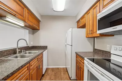 4842 S Semoran Boulevard #705, Orlando, FL 32822 - Photo 6