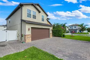 2948 Crest Dr, Kissimmee, FL 34744 - Photo 4