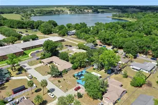 380 E Lake St, Umatilla, FL 32784 - Photo 36