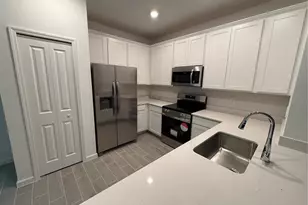3674 SE 37th Ct, Ocala, FL 34480 - Photo 2