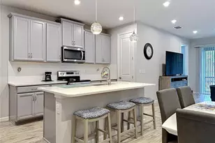 3775 Maxwell Park Dr, Sun City Center, FL 33573 - Photo 6