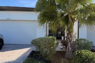 3775 Maxwell Park Dr, Sun City Center, FL 33573 - Photo 2