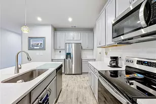3775 Maxwell Park Dr, Sun City Center, FL 33573 - Photo 12
