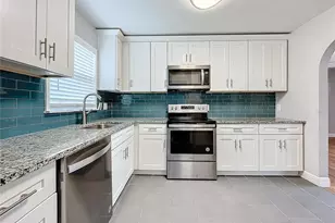 5340 5th Ave S, Saint Petersburg, FL 33707 - Photo 4