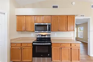 206 Windridge St, Davenport, FL 33837 - Photo 10