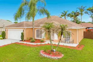 915 Bonneville Ln, Kissimmee, FL 34759 - Photo 50