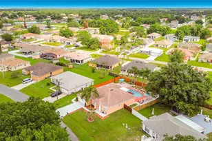 915 Bonneville Ln, Kissimmee, FL 34759 - Photo 56