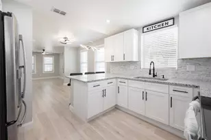 922 Delaware Ave, Saint Cloud, FL 34769 - Photo 10