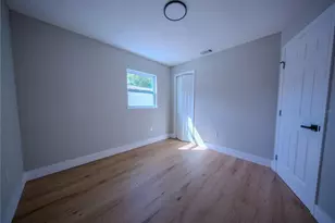 4945 Lescot Ln, Orlando, FL 32811 - Photo 10