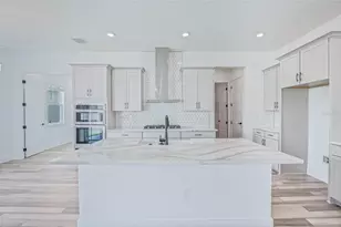 17422 Honeybell Tangelo Ct, Winter Garden, FL 34787 - Photo 4