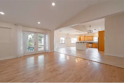 1015 Venetian Avenue, Orlando, FL 32804 - Photo 10