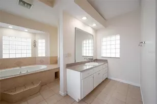 1015 Venetian Ave, Orlando, FL 32804 - Photo 16
