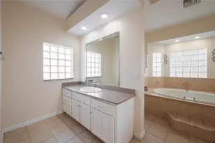 1015 Venetian Ave, Orlando, FL 32804 - Photo 20