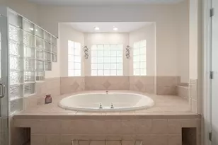 1015 Venetian Ave, Orlando, FL 32804 - Photo 18