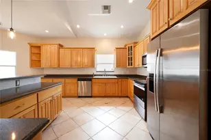 1015 Venetian Ave, Orlando, FL 32804 - Photo 10