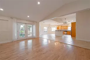 1015 Venetian Ave, Orlando, FL 32804 - Photo 8