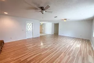 2534 Victarra Cir, Lutz, FL 33559 - Photo 8