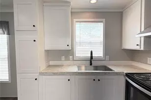 6615 Bandura Ave, New Port Richey, FL 34653 - Photo 6