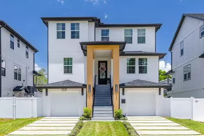 1717 Massachusetts Avenue NE, Saint Petersburg, FL 33703 - Photo 2