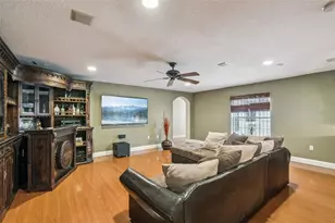 5825 Lake Lizzie Dr, Saint Cloud, FL 34771 - Photo 10
