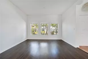 432 York Dale Dr, Ruskin, FL 33570 - Photo 4