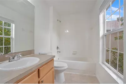 12012 Citrus Leaf Drive, Gibsonton, FL 33534 - Photo 16