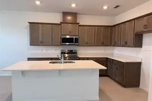 333 Marion Loop, Haines City, FL 33844 - Photo 2