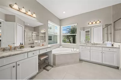 31321 Chesapeake Bay Drive, Wesley Chapel, FL 33543 - Photo 4