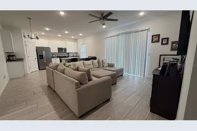 408 Cierra Oaks Circle, Lady Lake, FL 32159 - Photo 4