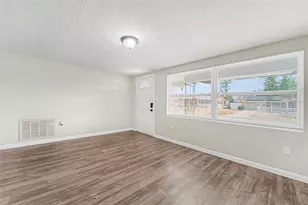 7808 Bracken Dr, Port Richey, FL 34668 - Photo 10